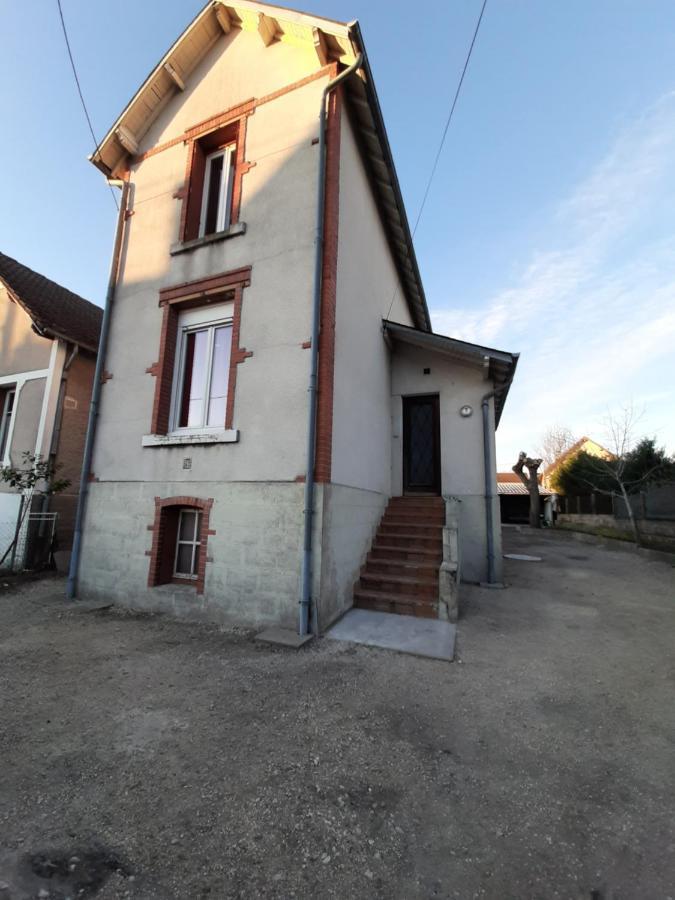 La Petite Escale Villa Vierzon Exterior foto